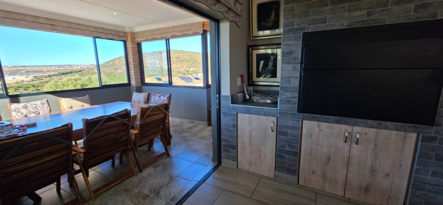 5 Bedroom Property for Sale in Island View Western Cape
